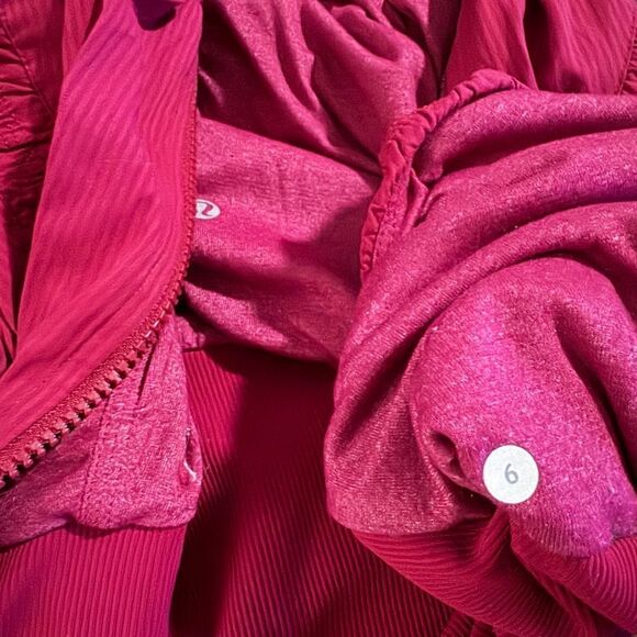 Lululemon Dance Studio Jacket III
Bumble Berry reversible - Picture 7 of 15